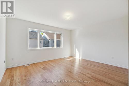 41 Durham Avenue, Barrie, ON - Indoor Photo Showing Other Room