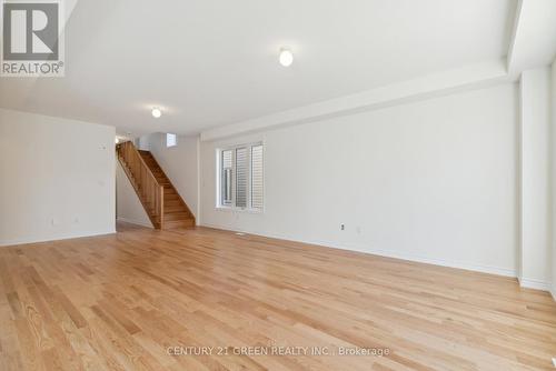 41 Durham Avenue, Barrie, ON - Indoor Photo Showing Other Room