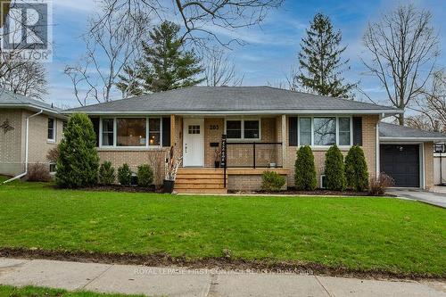 205 Wellington Street E, Barrie, ON - Outdoor With Facade