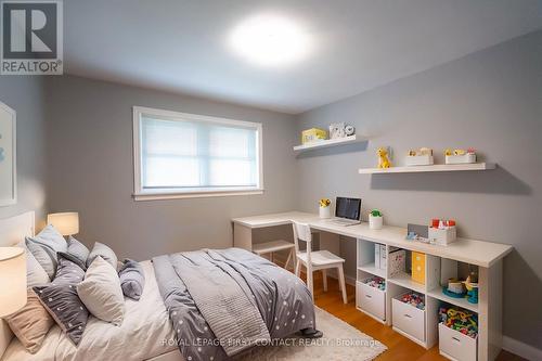 205 Wellington Street E, Barrie, ON - Indoor Photo Showing Bedroom