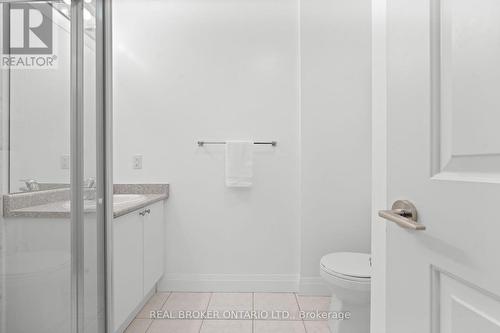 408 - 65 Yorkland Boulevard, Brampton, ON - Indoor Photo Showing Bathroom