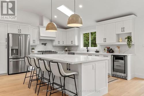 332 Swinburne Road, Burlington, ON - Indoor Photo Showing Kitchen With Stainless Steel Kitchen With Upgraded Kitchen