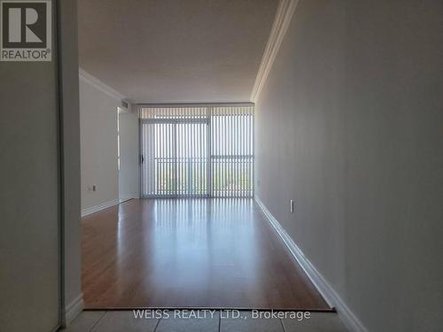 713 - 55 Strathaven Drive, Mississauga, ON - Indoor Photo Showing Other Room