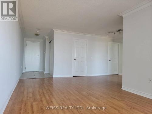 713 - 55 Strathaven Drive, Mississauga, ON - Indoor Photo Showing Other Room