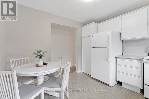 2660 Conn Street, Ottawa, ON - Indoor Photo Showing Dining Room