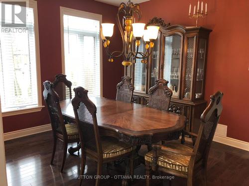 40 St. Helen'S Place, Ottawa, ON - Indoor Photo Showing Dining Room