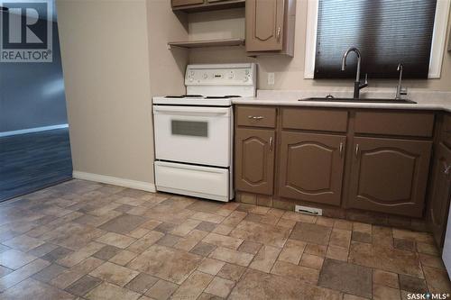 278 Trifunov Crescent, Regina, SK - Indoor Photo Showing Kitchen