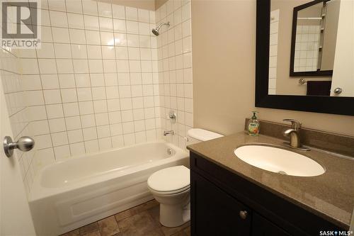 278 Trifunov Crescent, Regina, SK - Indoor Photo Showing Bathroom