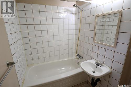 278 Trifunov Crescent, Regina, SK - Indoor Photo Showing Bathroom