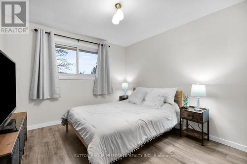 1200 Lancaster Street, London, ON - Indoor Photo Showing Bedroom