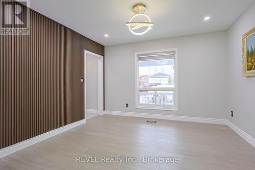 6304 Ker Street, Niagara Falls (216 - Dorchester), ON - Indoor Photo Showing Other Room