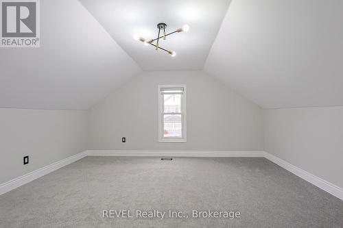 6304 Ker Street, Niagara Falls (216 - Dorchester), ON - Indoor Photo Showing Other Room