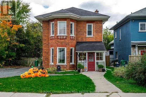 25 Victoria Avenue, Peterborough (Northcrest), ON - Outdoor With Facade