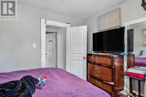 25 Victoria Avenue, Peterborough (Northcrest), ON - Indoor Photo Showing Bedroom