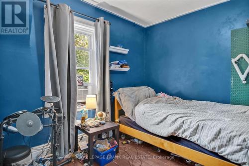 25 Victoria Avenue, Peterborough (Northcrest), ON - Indoor Photo Showing Bedroom