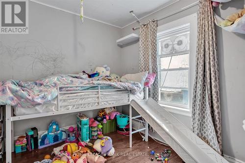 25 Victoria Avenue, Peterborough (Northcrest), ON - Indoor Photo Showing Bedroom