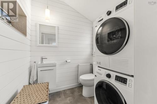 5537 Columbus Place, Halifax, NS - Indoor Photo Showing Laundry Room