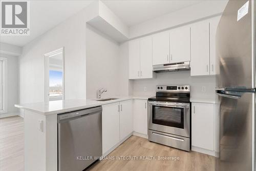 313 - 1350 Hemlock Street, Ottawa, ON - Indoor Photo Showing Kitchen With Stainless Steel Kitchen