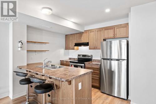 157 Anthracite Pvt, Ottawa, ON - Indoor Photo Showing Kitchen With Double Sink