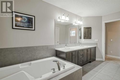 34 Mahogany Close Se, Calgary, AB - Indoor Photo Showing Bathroom