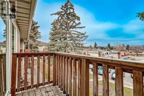 202, 219 Huntington Park Bay Nw, Calgary, AB - Outdoor