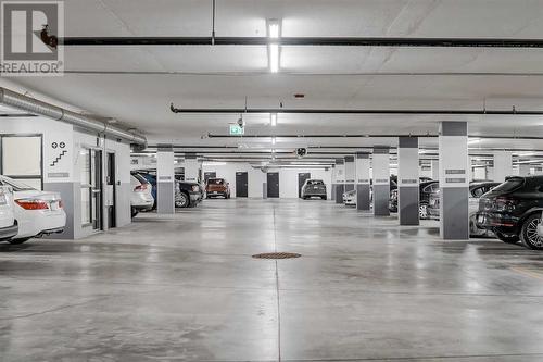 605, 122 Mahogany Centre Se, Calgary, AB - Indoor Photo Showing Garage