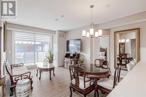 605, 122 Mahogany Centre Se, Calgary, AB - Indoor Photo Showing Dining Room