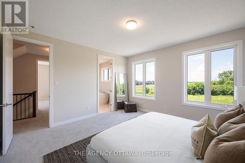 1007 Canoe Street, Ottawa, ON - Indoor Photo Showing Bedroom