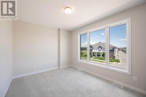 1007 Canoe Street, Ottawa, ON - Indoor Photo Showing Other Room