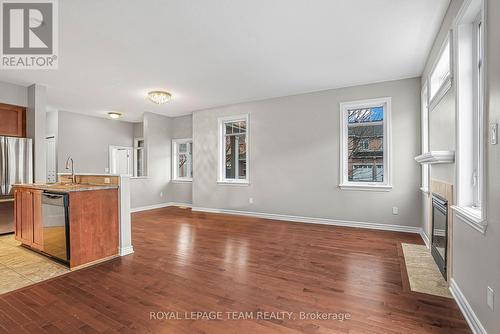 74 Madelon Drive, Ottawa, ON - Indoor Photo Showing Kitchen