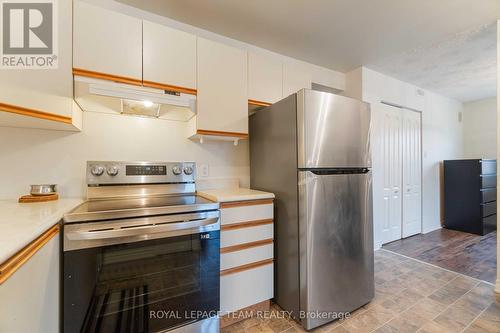 2238 Pitt Street, Cornwall, ON - Indoor Photo Showing Kitchen