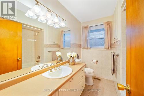 53 Aspendale Drive, Toronto, ON - Indoor Photo Showing Bathroom