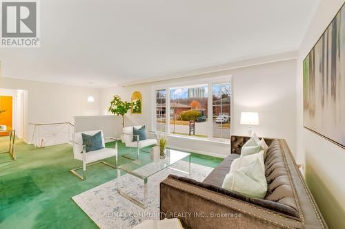 53 Aspendale Drive, Toronto, ON - Indoor Photo Showing Living Room