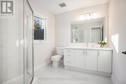 1987 Cessna, Ottawa, ON - Indoor Photo Showing Bathroom