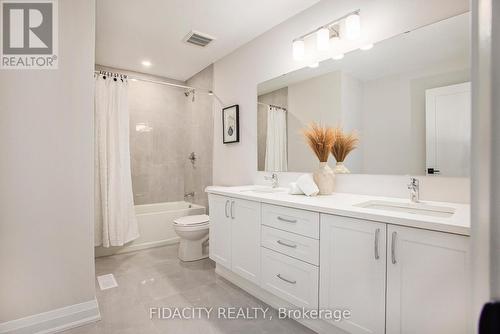 1987 Cessna, Ottawa, ON - Indoor Photo Showing Bathroom