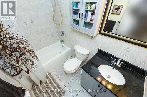 705 - 21 Knightsbridge Road, Brampton, ON - Indoor Photo Showing Bathroom