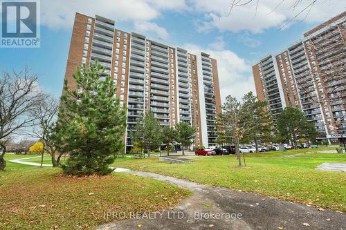 705 - 21 Knightsbridge Road, Brampton, ON - Outdoor With Facade