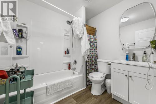 31 Goodridge Street, St. John'S, NL - Indoor Photo Showing Bathroom