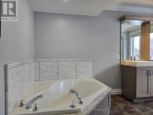 251 Lawlor Street, Temiskaming Shores (Haileybury), ON - Indoor Photo Showing Bathroom