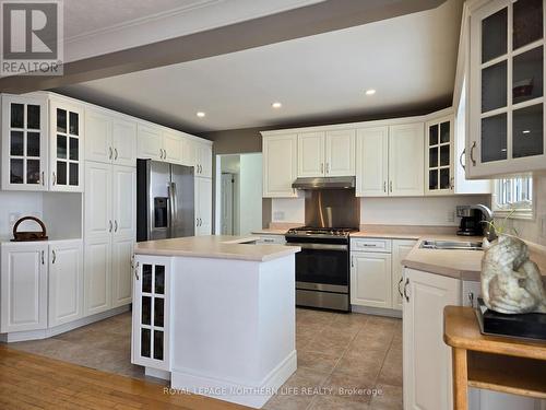 251 Lawlor Street, Temiskaming Shores (Haileybury), ON - Indoor Photo Showing Kitchen