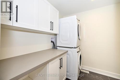 95 Port Robinson Road, Pelham (662 - Fonthill), ON - Indoor Photo Showing Laundry Room