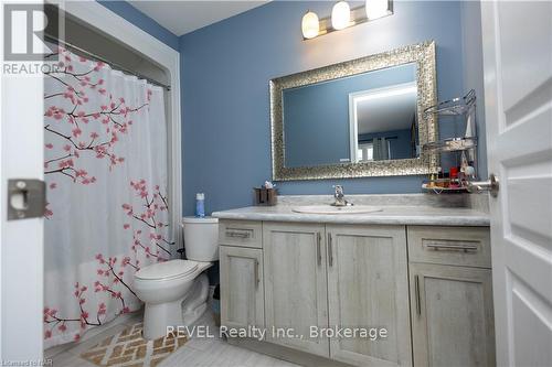 44 Haney Drive, Thorold (562 - Hurricane/Merrittville), ON - Indoor Photo Showing Bathroom