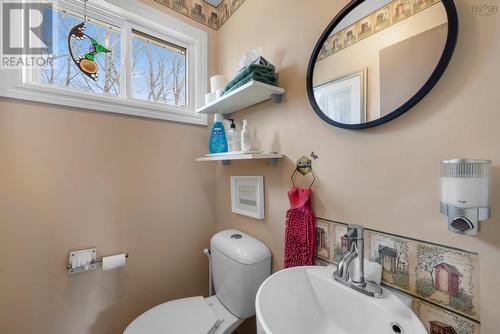 Upgraded main floor bath - 103 Taranaki Drive, Westphal, NS - Indoor Photo Showing Bathroom