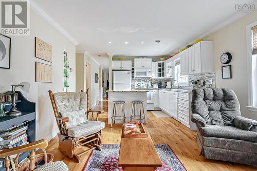 Eat-in Kitchen view 3 - 8 Compass Rose Court, Bedford, NS - Indoor