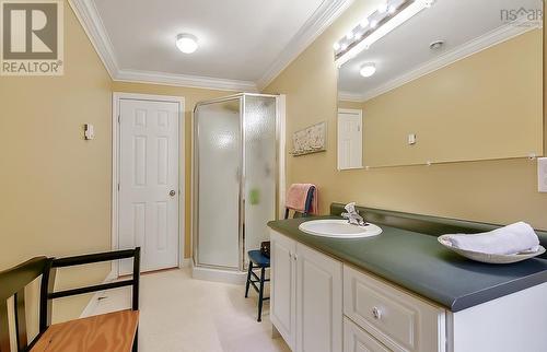 3 piece bath - 8 Compass Rose Court, Bedford, NS - Indoor Photo Showing Bathroom