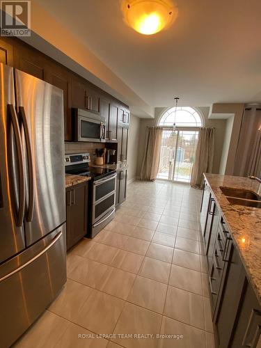 418 Barrick Hill Road, Ottawa, ON - Indoor Photo Showing Kitchen With Stainless Steel Kitchen With Double Sink