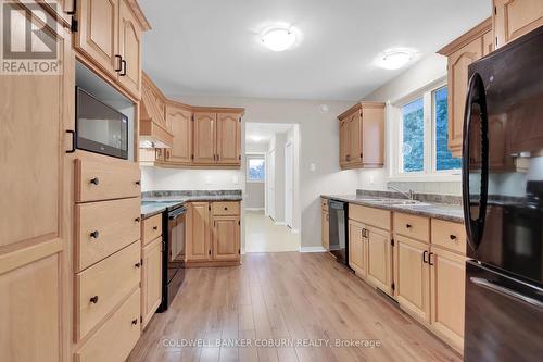 5582 Bridlewood Court, South Dundas, ON - Indoor Photo Showing Kitchen With Double Sink