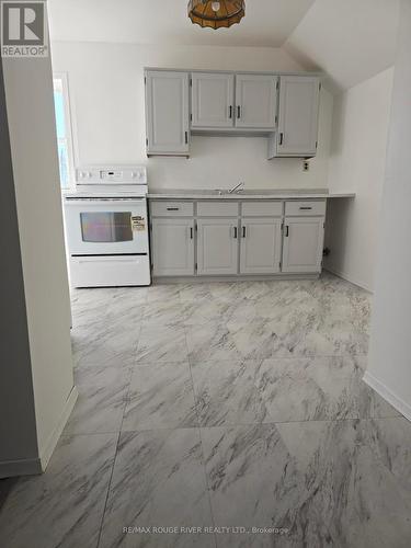 6 - 5348 Front Street, Hamilton Township, ON - Indoor Photo Showing Kitchen