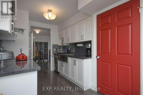 2503 - 33 Empress Avenue, Toronto, ON - Indoor Photo Showing Kitchen