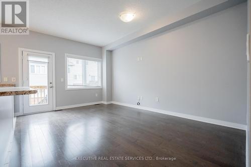 4064 Maitland Street, Lincoln, ON - Indoor Photo Showing Other Room